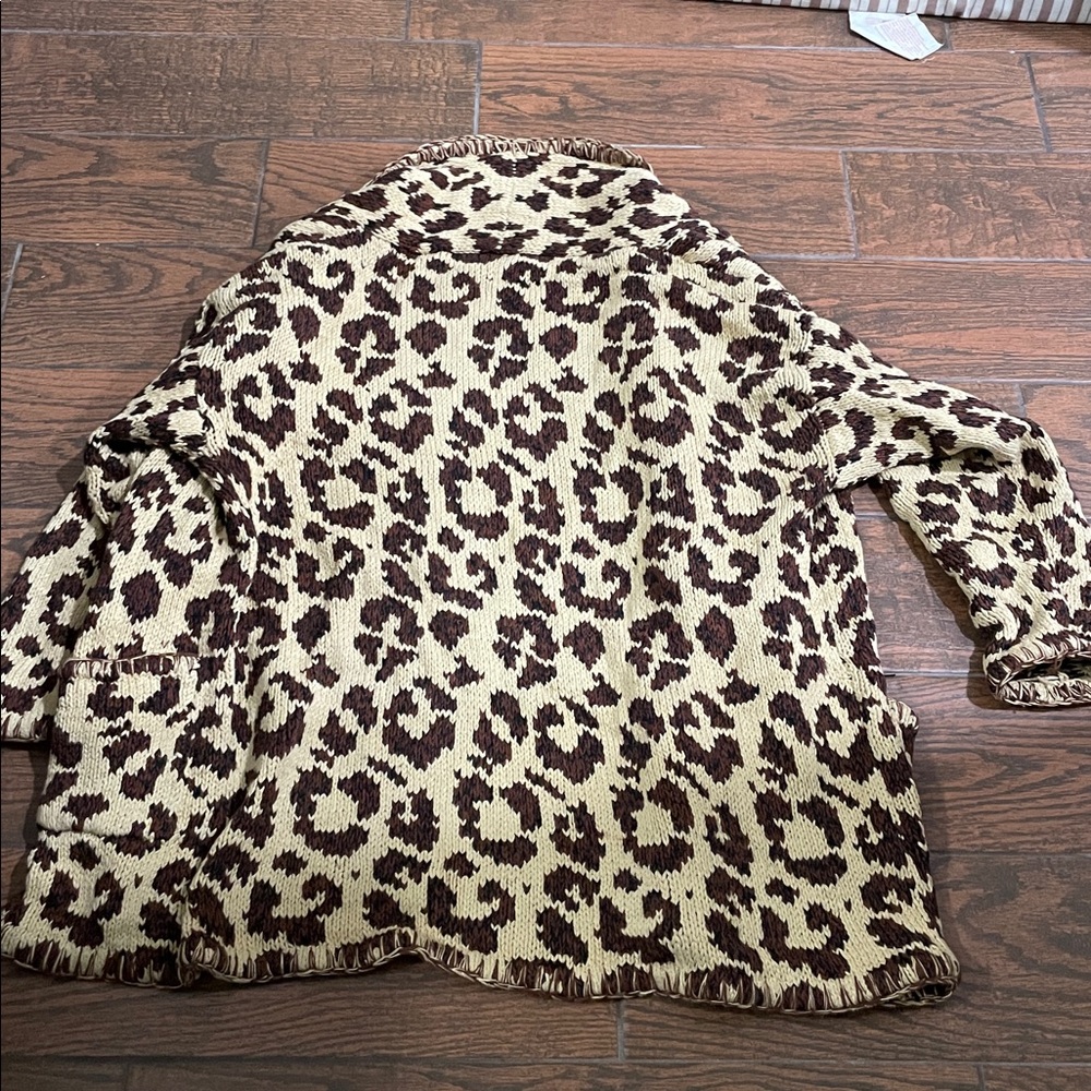 Harold’s vintage knitted by hand leopard grandpa sweater, whipped stitch design - Picture 8 of 8